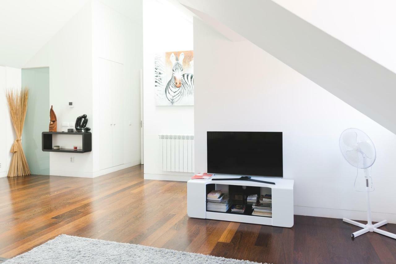 Appartement Aposentus - Downtown Porto Modern Penthouse Extérieur photo